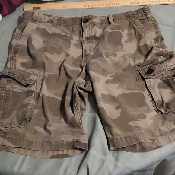Urban Pipeline Camo Cargo Shorts Size 40 - Picture 1 of 8